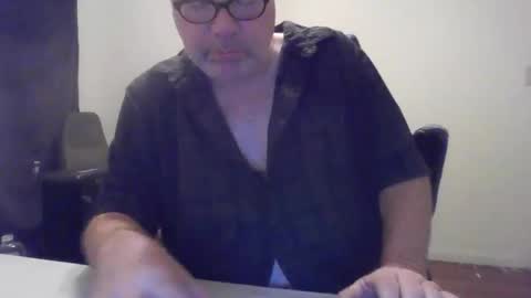 Snapshot of junkhp1 chatting on June 1, 8:05 am junkhp1 online show from June 1, 8:05 am