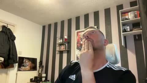Junky online show from July 27, 2:57 pm