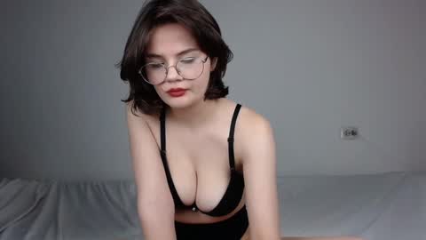 JunneWers online show from February 19, 9:25 pm