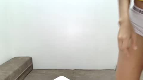junovaughn online show from April 30, 11:38 am