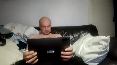 Snapshot of jurokplayer36 chatting on November 27, 4:03 am Yuri online show from November 27, 4:03 am