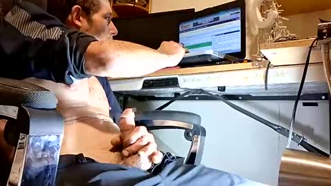 jusntym online show from October 27, 8:07 am