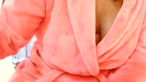 Snapshot of jusst_ayanna chatting on July 24, 10:57 am jusst_ayanna online show from July 24, 10:57 am