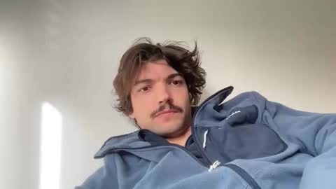 Snapshot of just_a_guy_with_a_big_cock chatting on November 3, 9:54 am just_a_guy_with_a_big_cock online show from November 3, 9:54 am