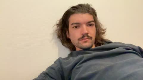 just_a_guy_with_a_big_cock online show from July 13, 7:11 am