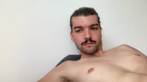 just_a_guy_with_a_big_cock online show from July 18, 3:49 pm