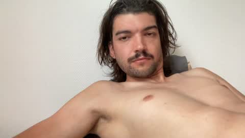 just_a_guy_with_a_big_cock online show from July 26, 7:37 am