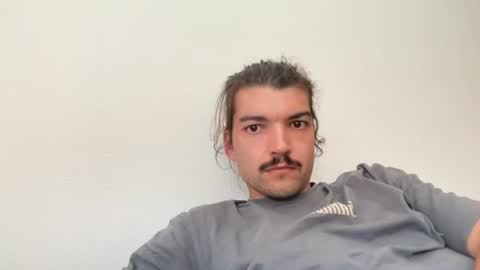 just_a_guy_with_a_big_cock online show from August 2, 12:47 pm