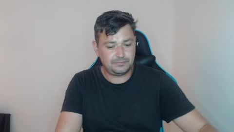 Snapshot of just_a_nice_guy_27 chatting on May 26, 11:17 am Alex online show from May 26, 11:17 am