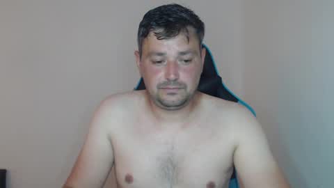 Snapshot of just_a_nice_guy_27 chatting on May 27, 11:40 am Alex online show from May 27, 11:40 am