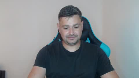 Snapshot of just_a_nice_guy_27 chatting on June 6, 11:26 am Alex online show from June 6, 11:26 am