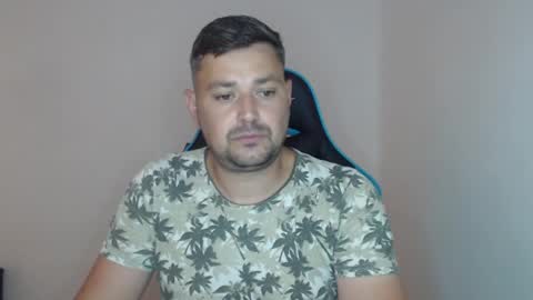 Snapshot of just_a_nice_guy_27 chatting on June 9, 11:22 am Alex online show from June 9, 11:22 am