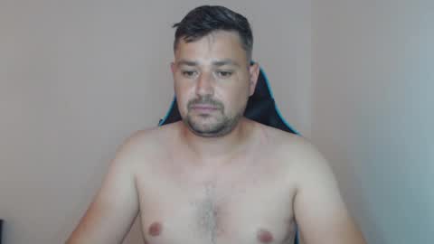 Snapshot of just_a_nice_guy_27 chatting on June 10, 11:31 am Alex online show from June 10, 11:31 am