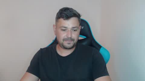 Snapshot of just_a_nice_guy_27 chatting on June 11, 11:30 am Alex online show from June 11, 11:30 am