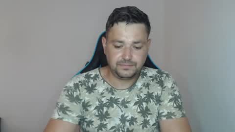 Snapshot of just_a_nice_guy_27 chatting on June 20, 11:35 am Alex online show from June 20, 11:35 am