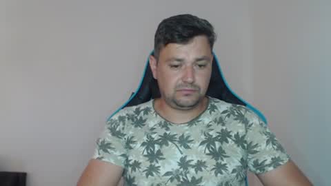 Snapshot of just_a_nice_guy_27 chatting on July 5, 11:28 am Alex online show from July 5, 11:28 am