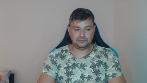 Snapshot of just_a_nice_guy_27 chatting on July 16, 11:27 am Alex online show from July 16, 11:27 am