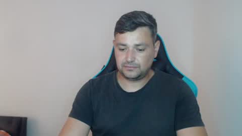 Snapshot of just_a_nice_guy_27 chatting on July 27, 11:28 am Alex online show from July 27, 11:28 am