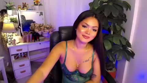 MY IG aleahgomez17 online show from January 5, 5:27 pm