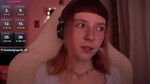 Snapshot of just_busking chatting on December 3, 2:14 am Julia online show from December 3, 2:14 am