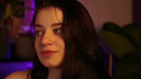 just_dakota_ online show from March 3, 8:26 pm