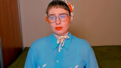 Snapshot of just_fucked chatting on November 25, 12:32 am Nika and Mark online show from November 25, 12:32 am