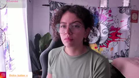 Snapshot of just_katiex chatting on February 10, 1:22 pm Sofia online show from February 10, 1:22 pm