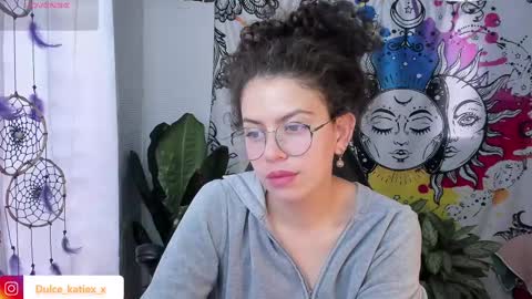 Snapshot of just_katiex chatting on February 12, 10:37 pm Sofia online show from February 12, 10:37 pm