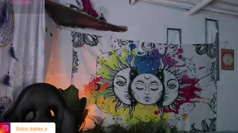 Snapshot of just_katiex chatting on February 15, 11:25 pm Sofia online show from February 15, 11:25 pm