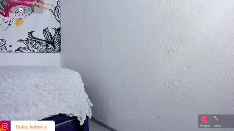 Snapshot of just_katiex chatting on November 16, 10:37 pm Sofia online show from November 16, 10:37 pm