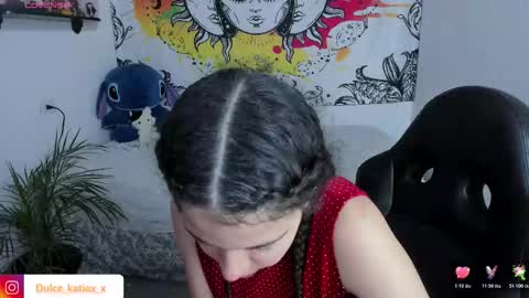 Snapshot of just_katiex chatting on November 22, 2:05 pm Sofia online show from November 22, 2:05 pm