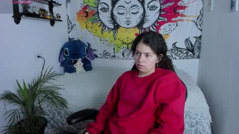 Snapshot of just_katiex chatting on December 4, 6:49 pm Sofia online show from December 4, 6:49 pm