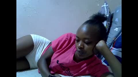 Snapshot of just_nuru chatting on January 21, 11:35 am just_nuru online show from January 21, 11:35 am