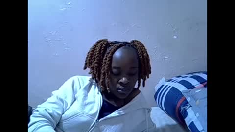 Snapshot of just_nuru chatting on February 23, 9:22 am just_nuru online show from February 23, 9:22 am