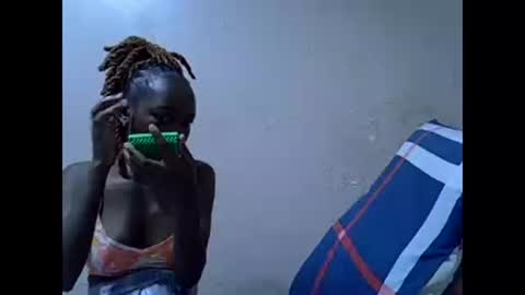 Snapshot of just_nuru chatting on February 24, 9:10 am just_nuru online show from February 24, 9:10 am