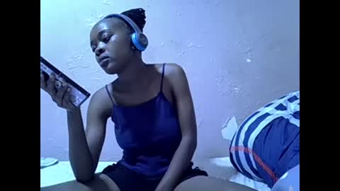 Snapshot of just_nuru chatting on March 12, 10:07 pm just_nuru online show from March 12, 10:07 pm