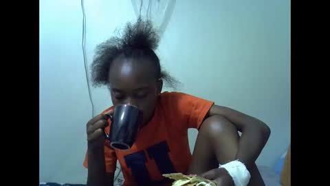 Snapshot of just_nuru chatting on November 20, 6:51 pm just_nuru online show from November 20, 6:51 pm