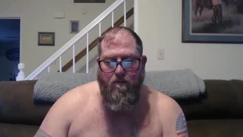 Snapshot of justaguyandnaked chatting on February 16, 10:10 pm justaguyandnaked online show from February 16, 10:10 pm