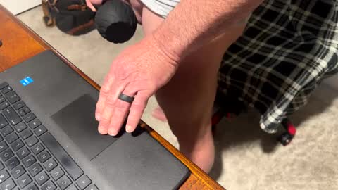 justanudedude online show from December 13, 1:33 pm