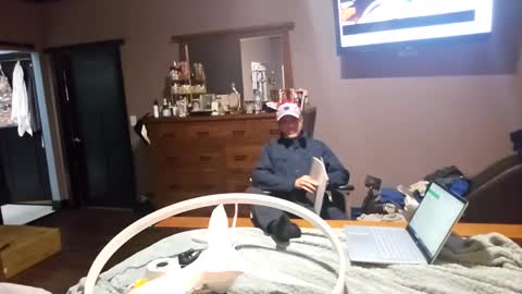 Snapshot of justaskforbiga chatting on February 20, 12:52 am Tohiptwoquit online show from February 20, 12:52 am