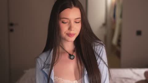 Snapshot of justbarbie_new_ chatting on June 30, 7:59 pm Katarina online show from June 30, 7:59 pm