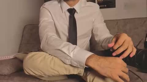 Snapshot of justdavid_ chatting on May 15, 11:12 pm David online show from May 15, 11:12 pm