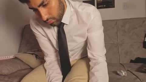 Snapshot of justdavid_ chatting on May 15, 11:23 pm David online show from May 15, 11:23 pm