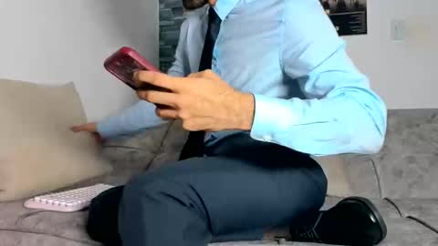 Snapshot of justdavid_ chatting on May 24, 11:10 pm David online show from May 24, 11:10 pm
