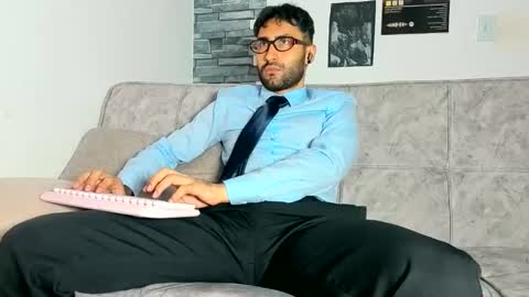 Snapshot of justdavid_ chatting on May 27, 1:57 am David online show from May 27, 1:57 am