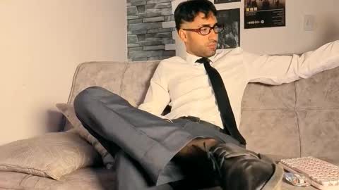 Snapshot of justdavid_ chatting on June 5, 9:31 pm David online show from June 5, 9:31 pm