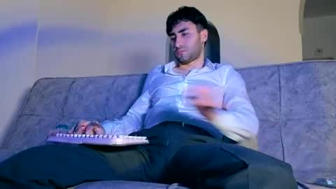 Snapshot of justdavid_ chatting on July 22, 3:42 am David online show from July 22, 3:42 am