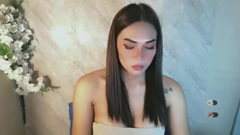 justhewayouare21 online show from April 23, 2:30 pm
