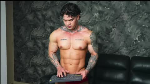 Snapshot of justin_clark1 chatting on May 31, 3:58 am justin clark1 online show from May 31, 3:58 am