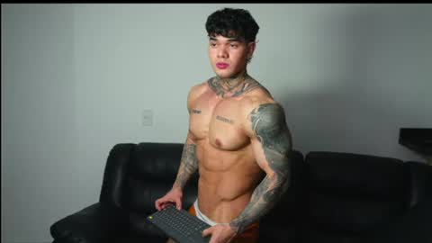 justin clark1 online show from August 4, 6:16 am